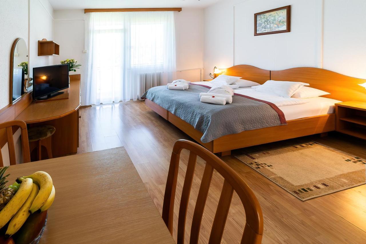 Napfeny Hotel Zalakaros Esterno foto