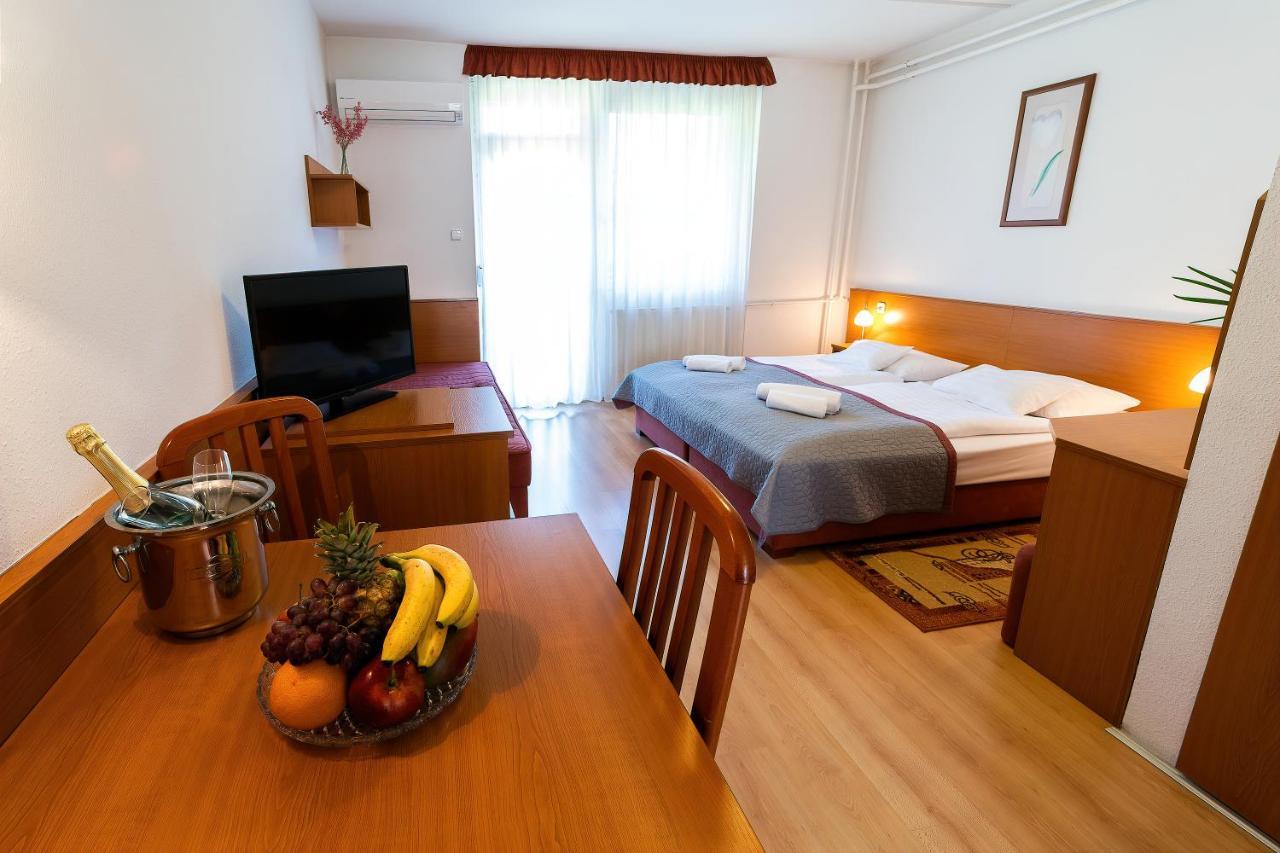 Napfeny Hotel Zalakaros Esterno foto